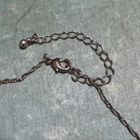 ELEPHANT PENDANT EXTRA LONG NECKLACE - Picture 4 of 8